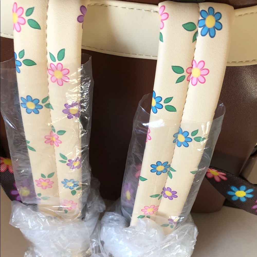 Loungefly Tangled Pascal Flowered Mini Backpack Hard Tag New! - Picture 9 of 13